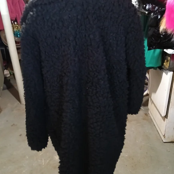 Fashion Nova Black Teddy Jacket - Picture 2 of 3